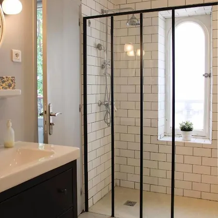 Bright And Charming 60m Family Flat Apartment Paris