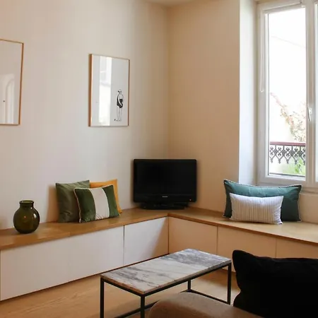 Bright And Charming 60m Family Flat Apartment